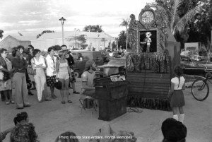 Mallory Sq 3